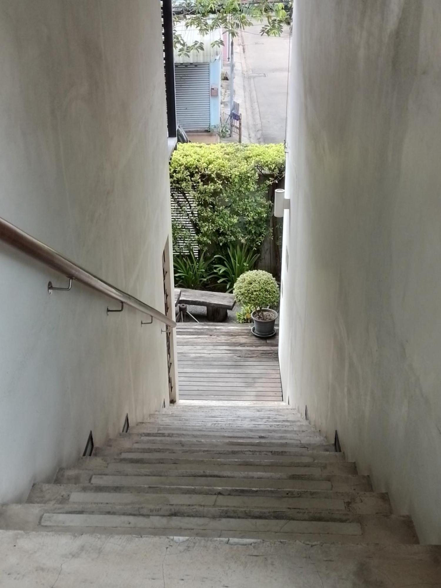 Udee Bangkok Hostel Экстерьер фото