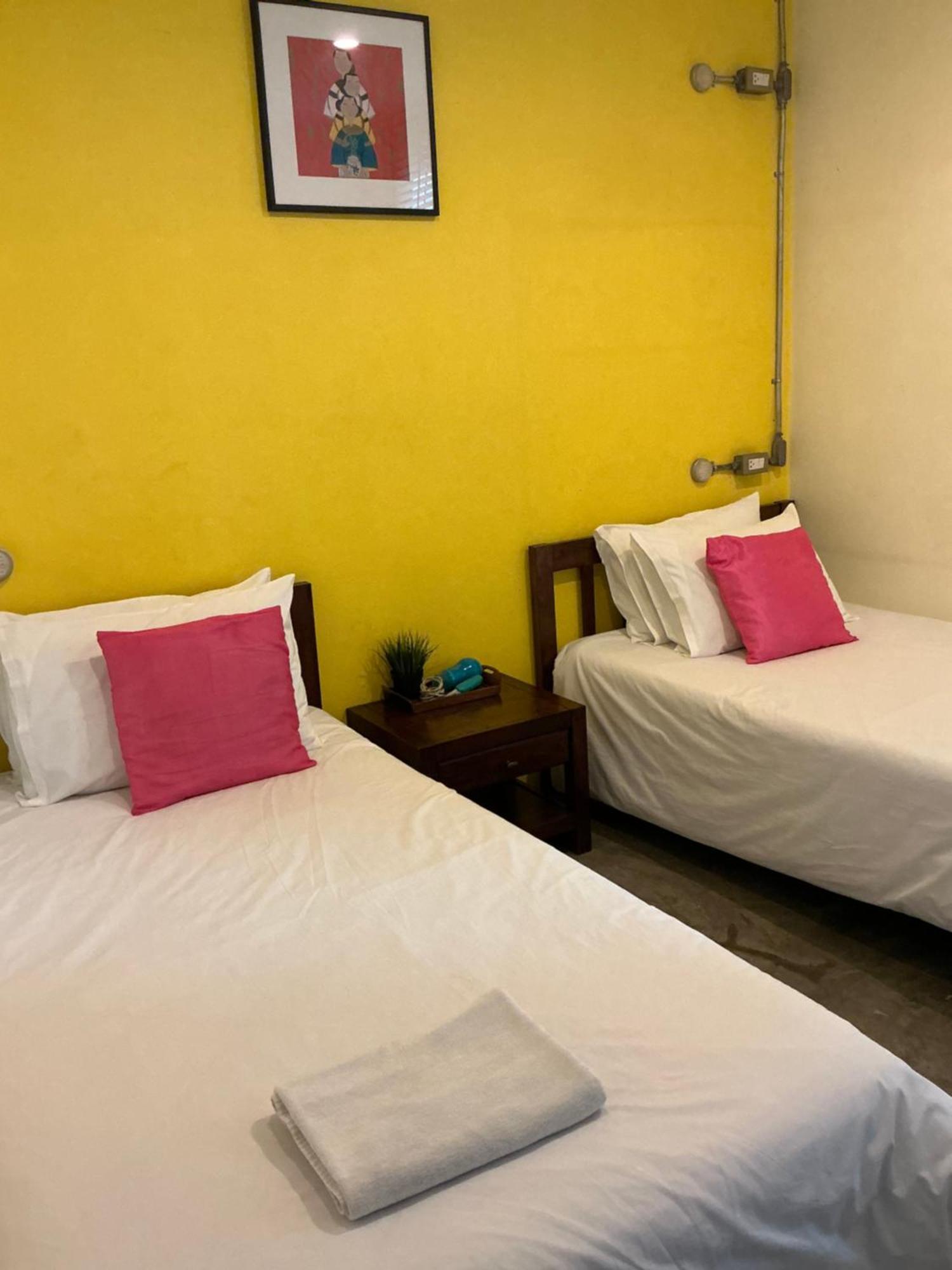 Udee Bangkok Hostel Экстерьер фото